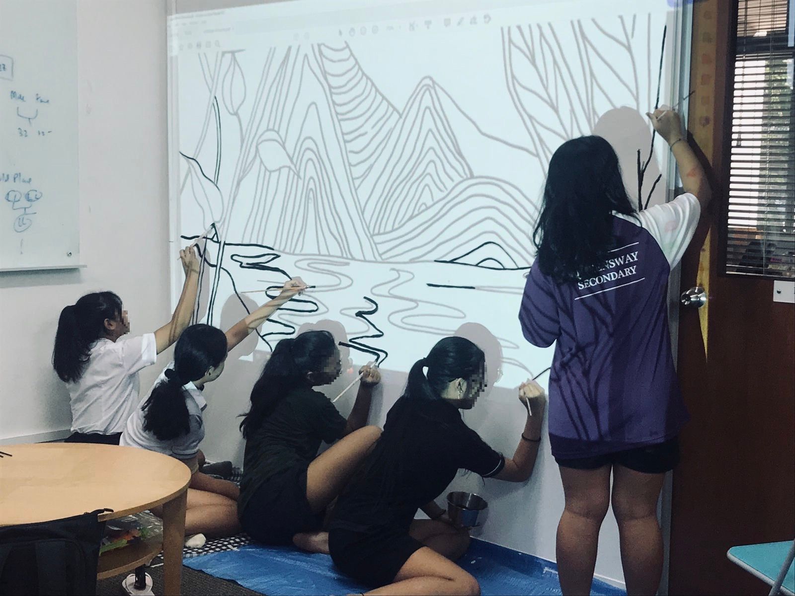 girls painting 2.jpg